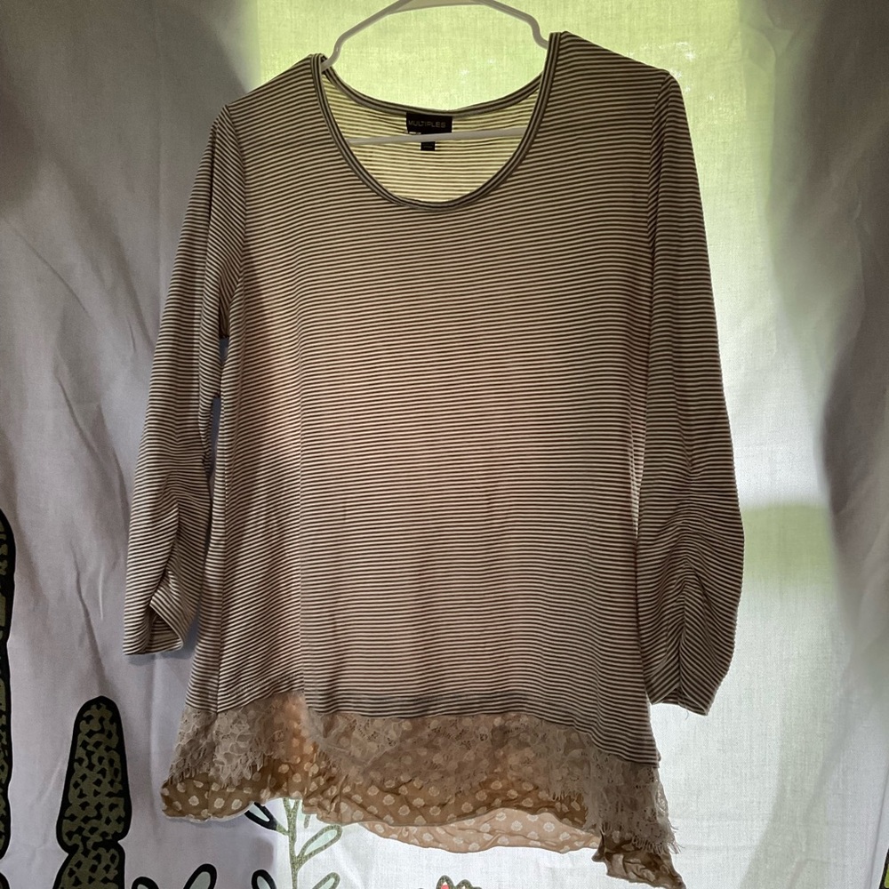 Long Sleeved Stripped Shirt